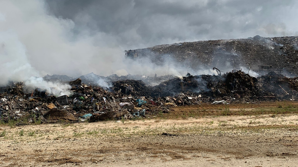 "Real bad" fire at Moncks Corner landfill contained WCIV