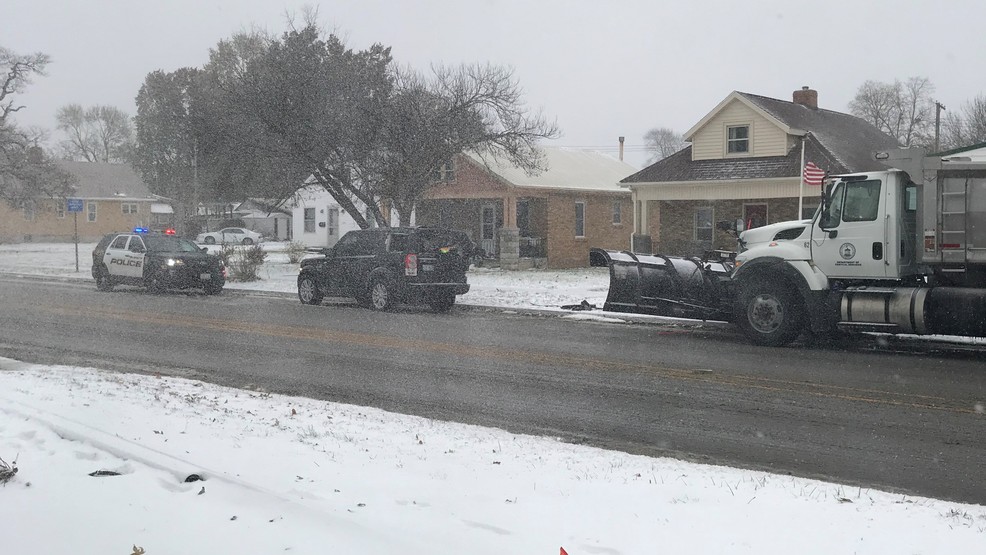 Snow plow strikes parked vehicle in Quincy KHQA