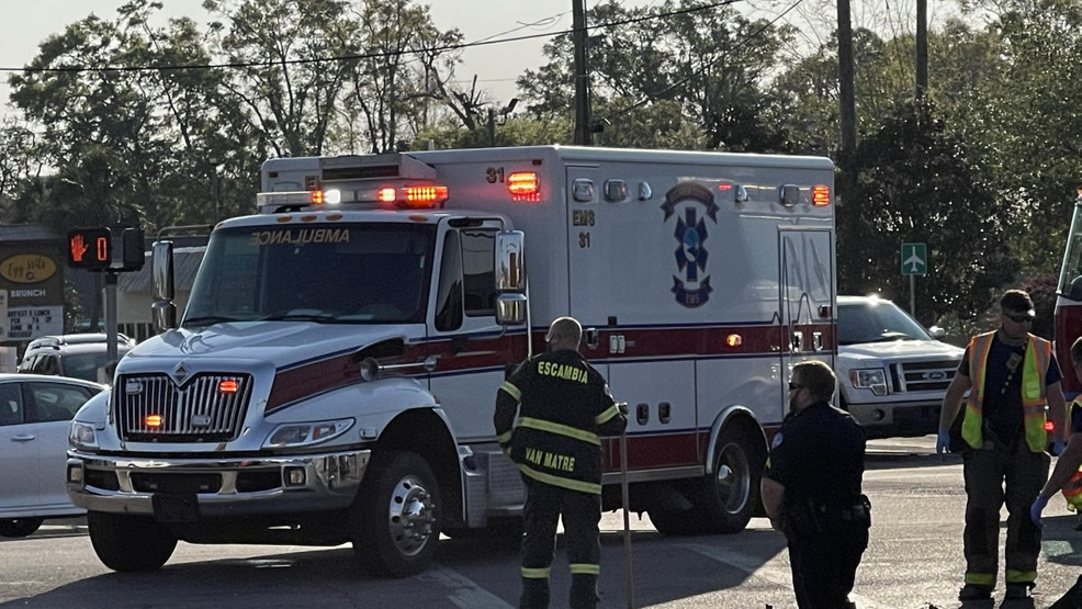 Fourvehicle crash on N Davis Hwy. in Pensacola WEAR