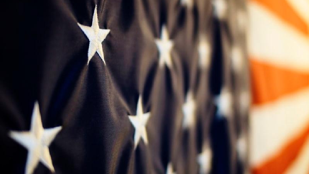 800px-Angled_closeup_of_the_US_flag.jpg 800px-Angled_closeup_of_the_US_flag.jpg