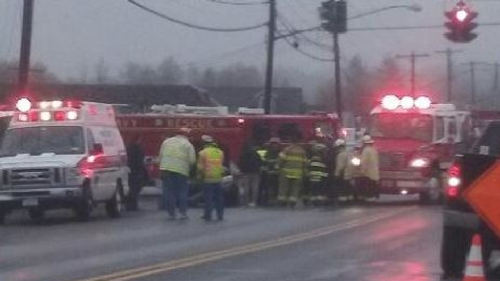 4 people injured in Clifton Springs crash WHAM