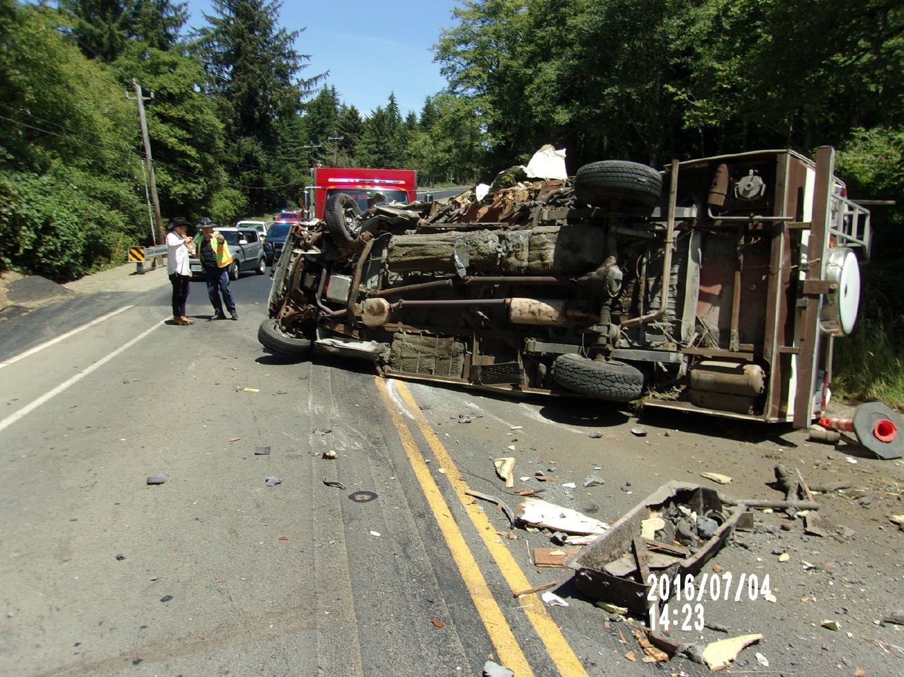 Teen son of former governor Kitzhaber injured in crash on 