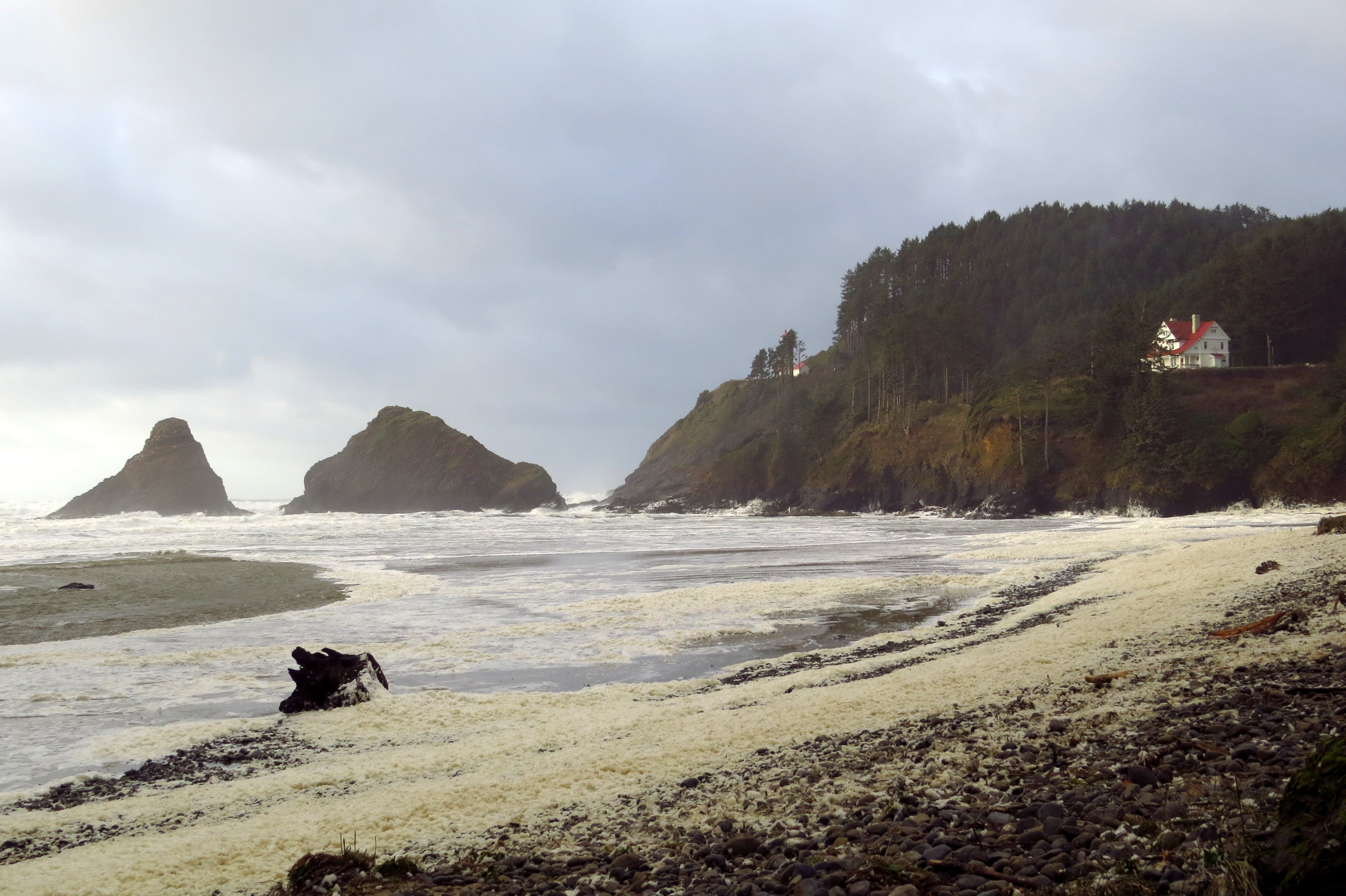 Photos Debris piles up on Oregon Coast in wake of storms KVAL