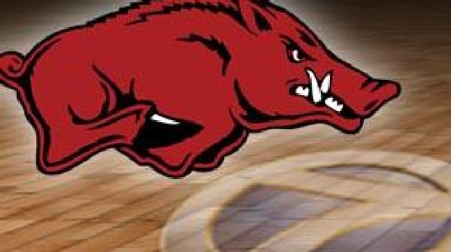 Arkansas rallies from 15-point deficit, stuns Vandy 71-70