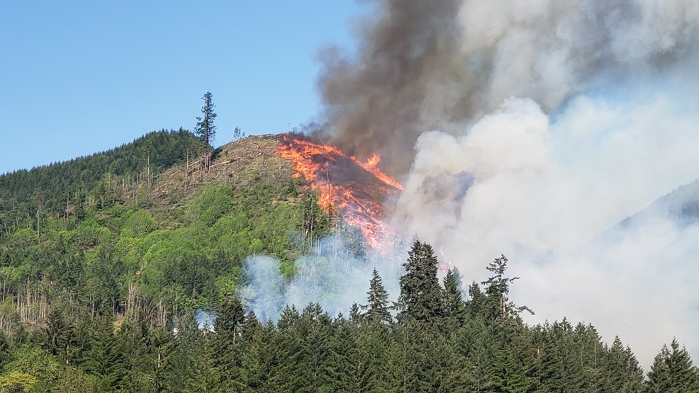 Fire Outside Cottage Grove Officials Advise Residents To Be Ready To