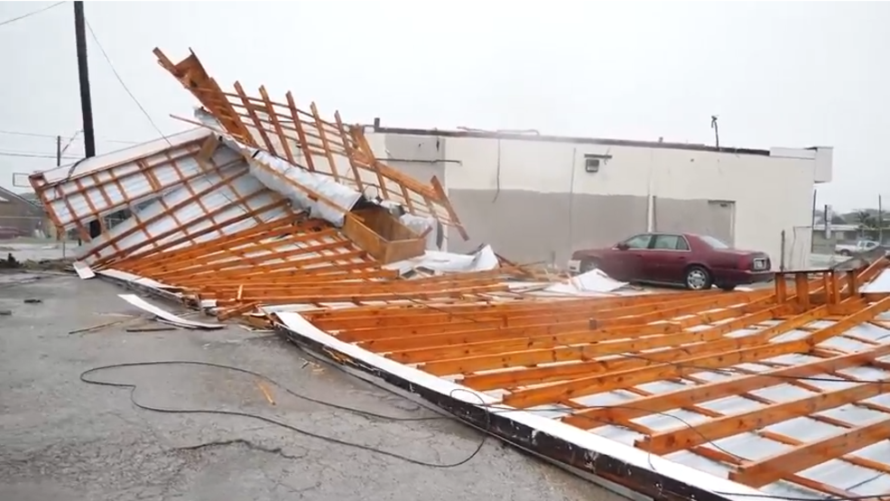 INSIDE THE STORM Major storm damage in Austin, TX WBFF