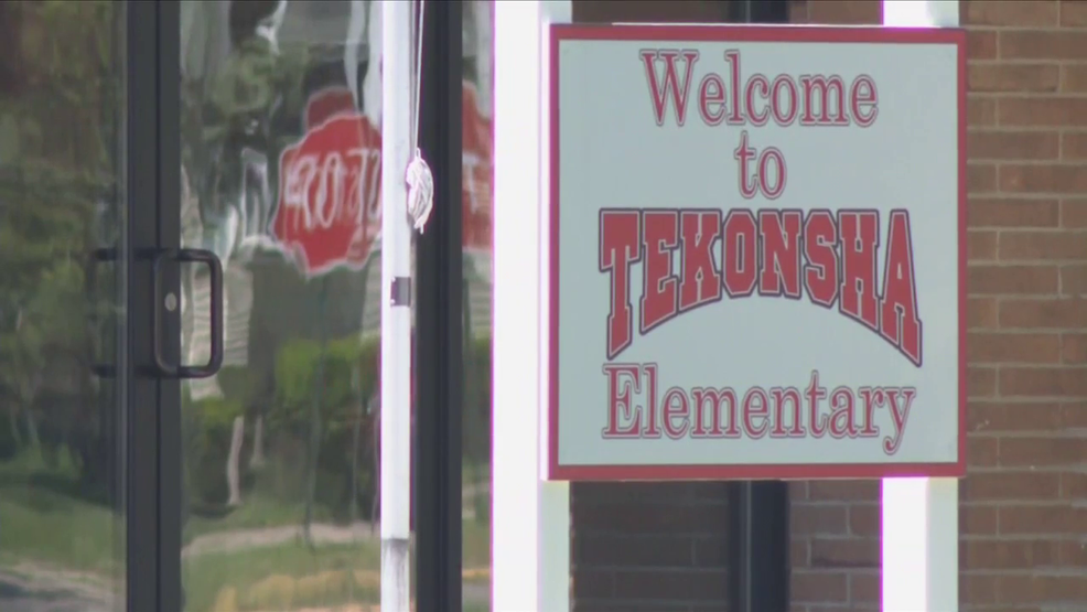 Tekonsha Elementary School Principal claims superintendent sexually