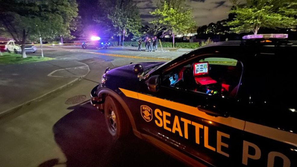 Seattle Police patrol car E1PxaJqVEAElAz6.jpg