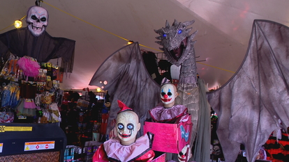 What S The Deal Spooky Halloween Decorations Wlos