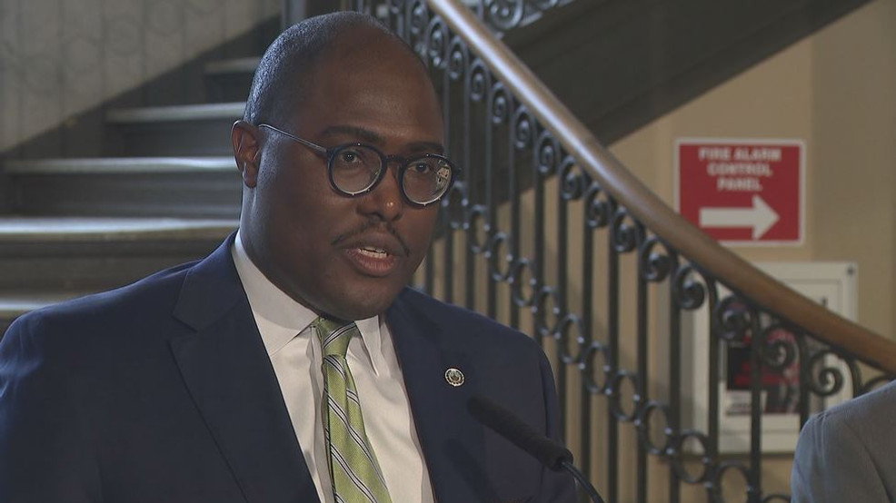 little-rock-mayor-reinstates-nighttime-curfew-amid-protests-katv